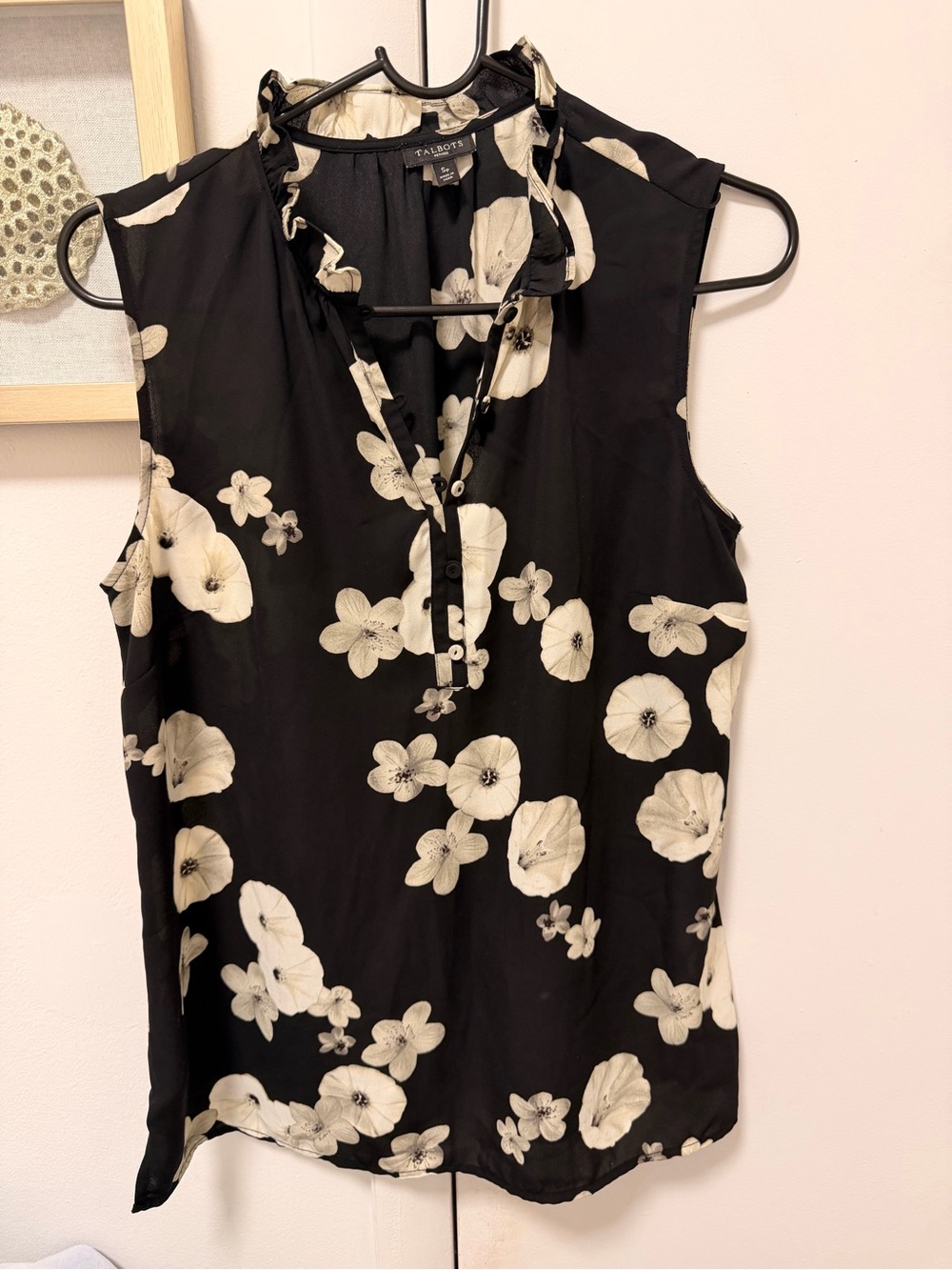 Talbots Sleeveless Black Floral Ruffle-Neck Top - Picture 2 of 4